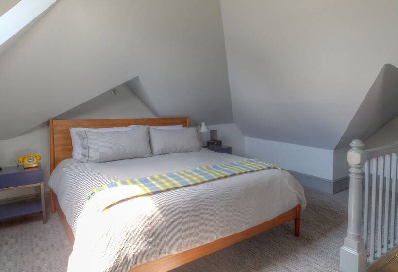 The Hotel Portsmouth Downtown