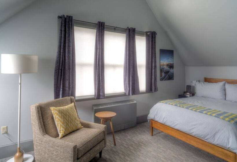 The Hotel Portsmouth Downtown