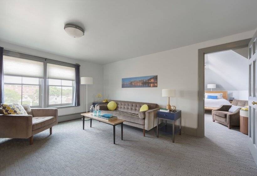 The Hotel Portsmouth Downtown