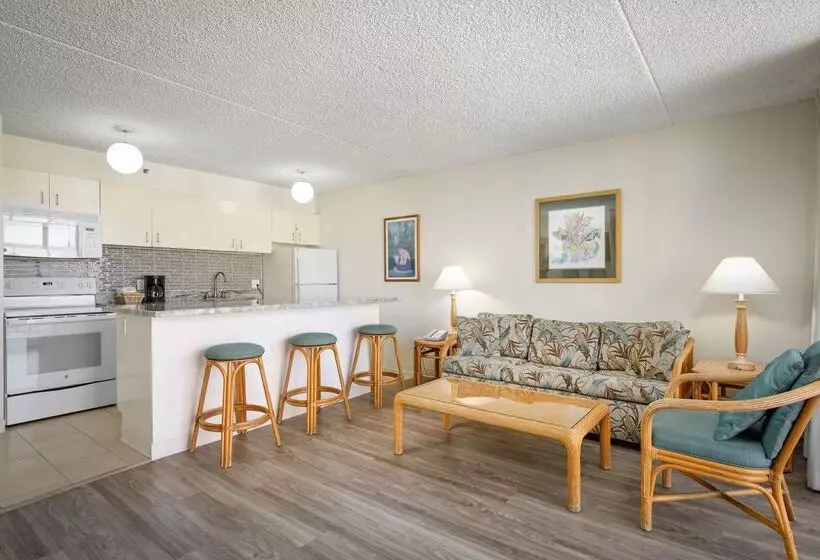 فندق Aston At The Waikiki Banyan