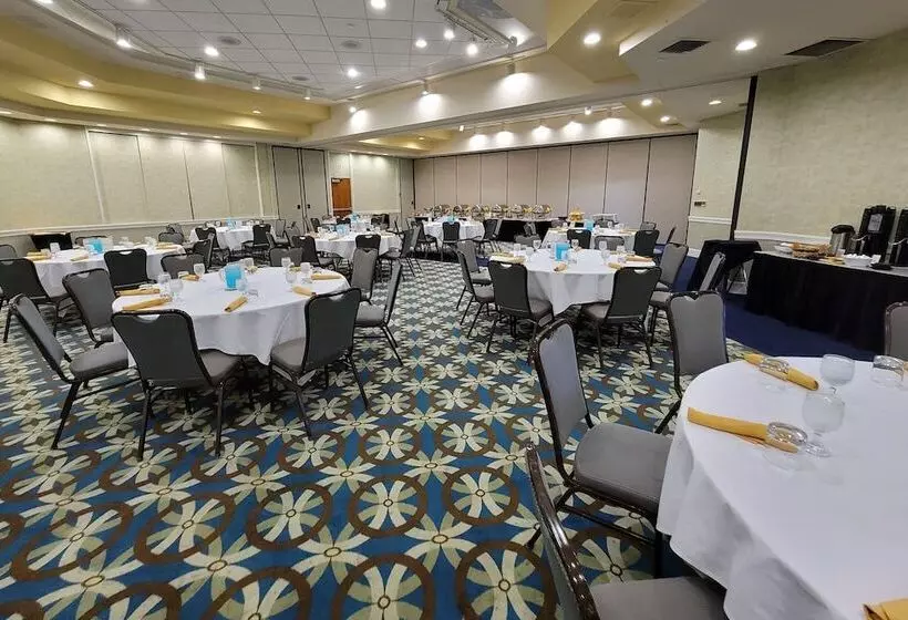 Delta Hotels By Marriott Toledo