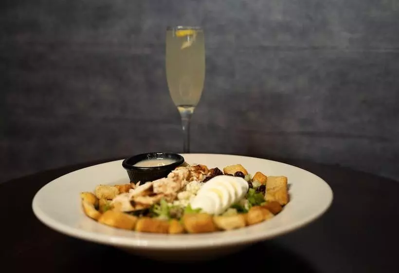 Delta Hotels By Marriott Toledo