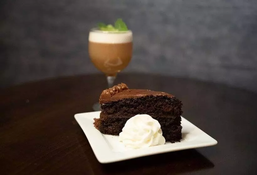 Delta Hotels By Marriott Toledo