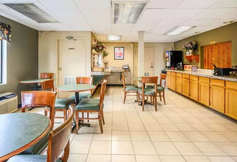 فندق Econo Lodge