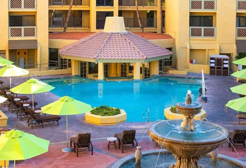 Отель Hilton Phoenix Resort At The Peak