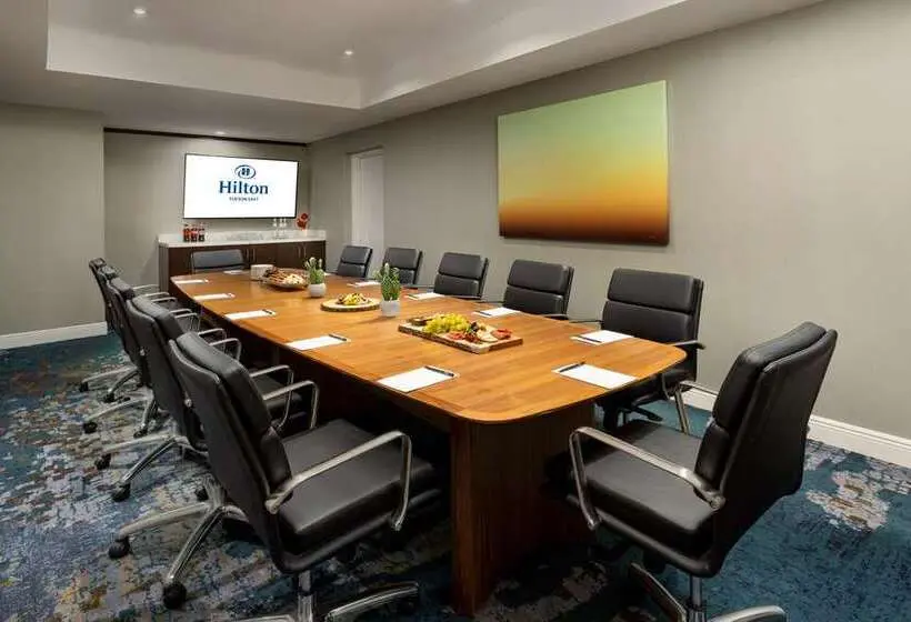 ホテル Hilton Tucson East