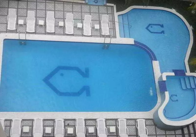 فندق Las Quince Letras