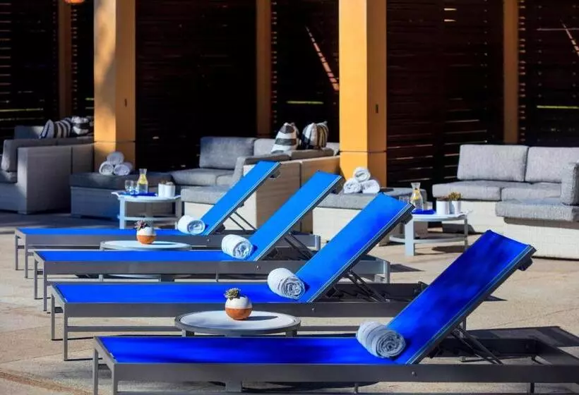 ホテル Renaissance Palm Springs