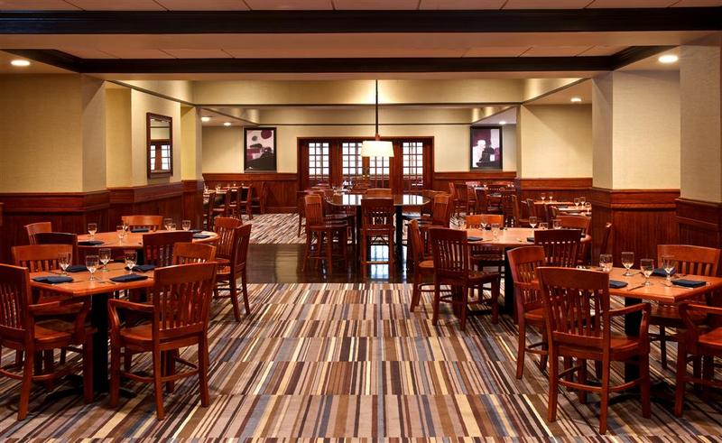 Отель Sheraton Bucks County Langhorne