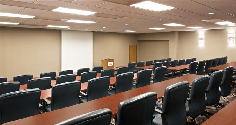 Отель Sheraton Bucks County Langhorne