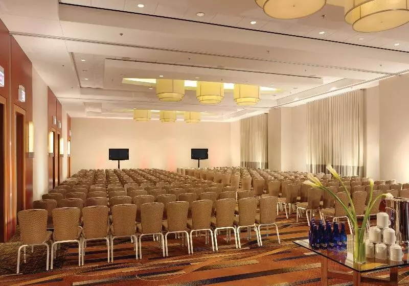 فندق Swissôtel Chicago