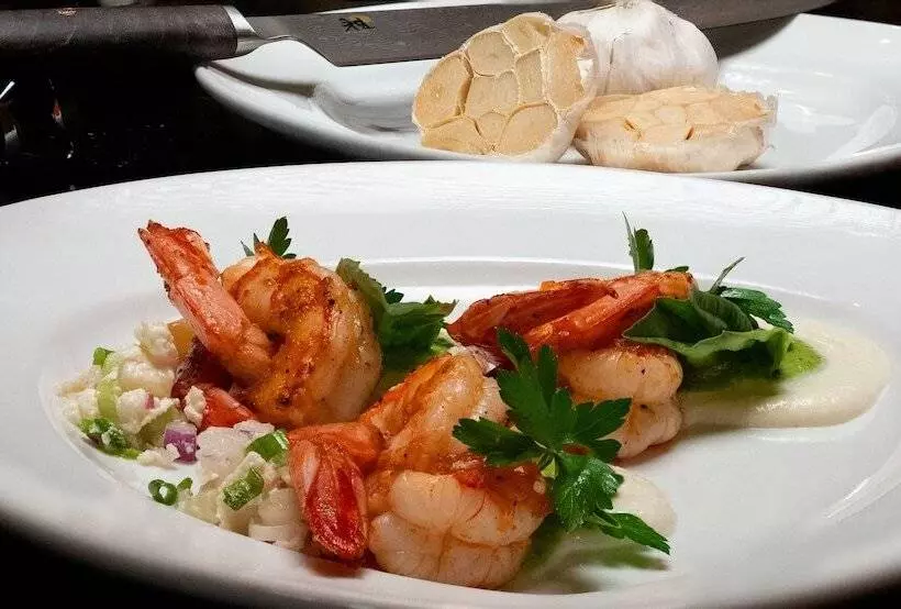 The Raphael Hotel, Autograph Collection