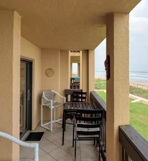 Hotelli Tiki 230  Beach Please