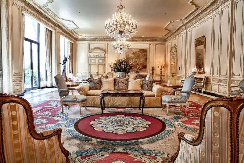 Отель The Westgate