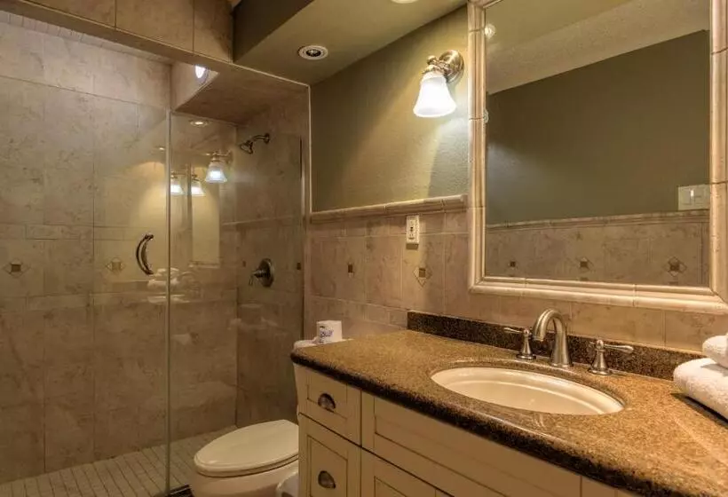 Hotelli Tiki 230  Beach Please