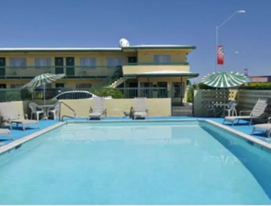 فندق Travelodge 4th Avenue