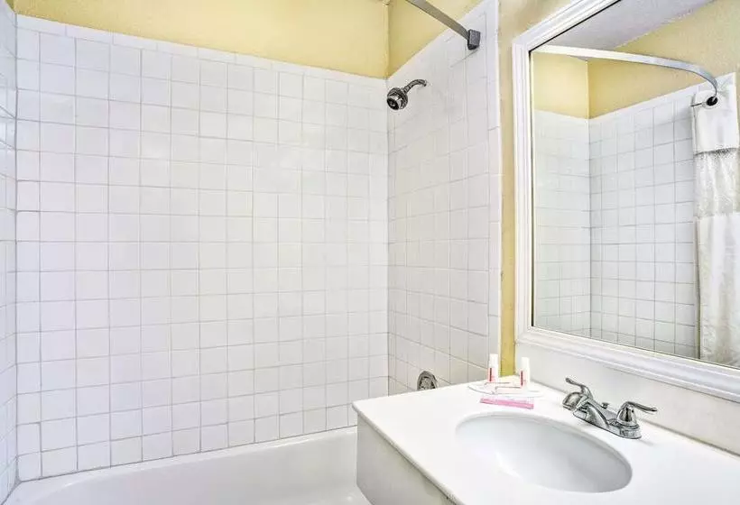 فندق Travelodge By Wyndham Las Vegas Center Strip