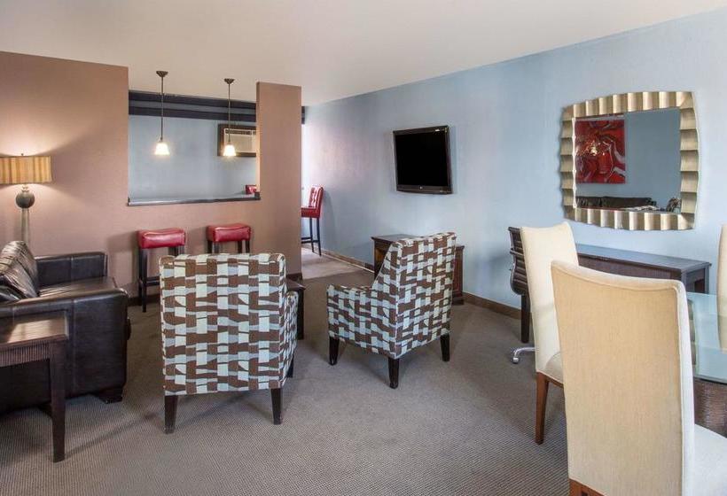 هتل Travelodge By Wyndham Las Vegas Center Strip