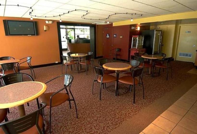 هتل Vagabond Inn Executive Old Town