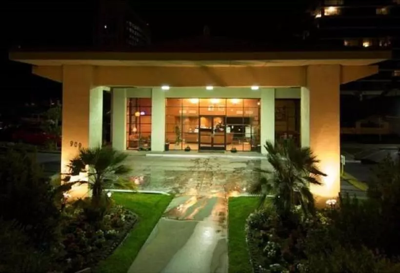 فندق Vagabond Inn Executive Old Town