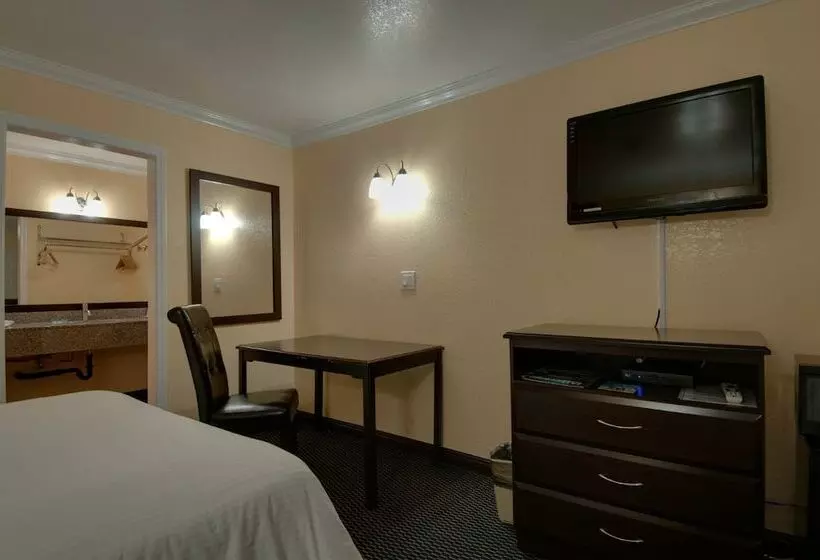 בית מלון כפרי Vagabond Inn San Pedro