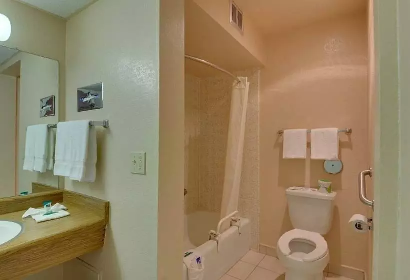 בית מלון כפרי Vagabond Inn San Pedro