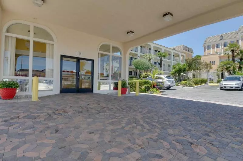 בית מלון כפרי Vagabond Inn San Pedro