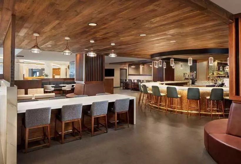 Отель Washington Hilton