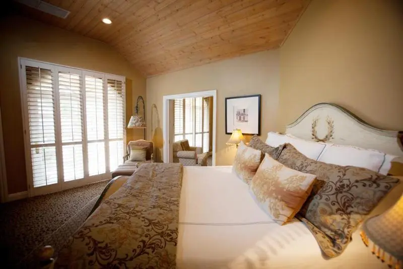 ホテル Westlake Village Inn