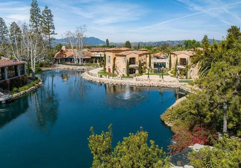 ホテル Westlake Village Inn