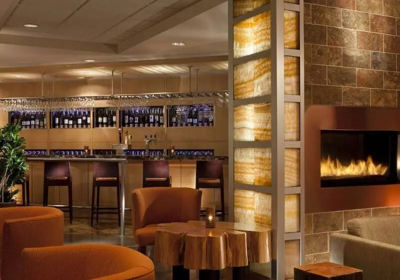 Woodmark Hotel & Still Spa