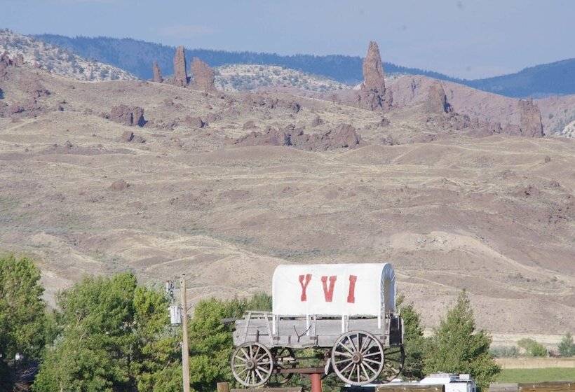 هتل Yellowstone Valley Inn