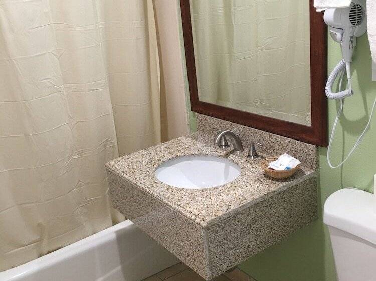 فندق على الطريق American Inn & Suites Lax