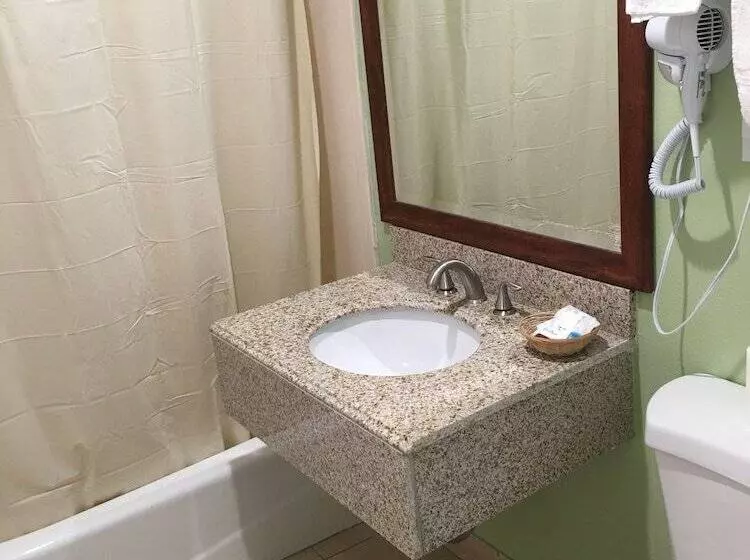 فندق على الطريق American Inn & Suites Lax