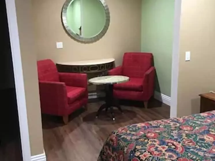 فندق على الطريق American Inn & Suites Lax