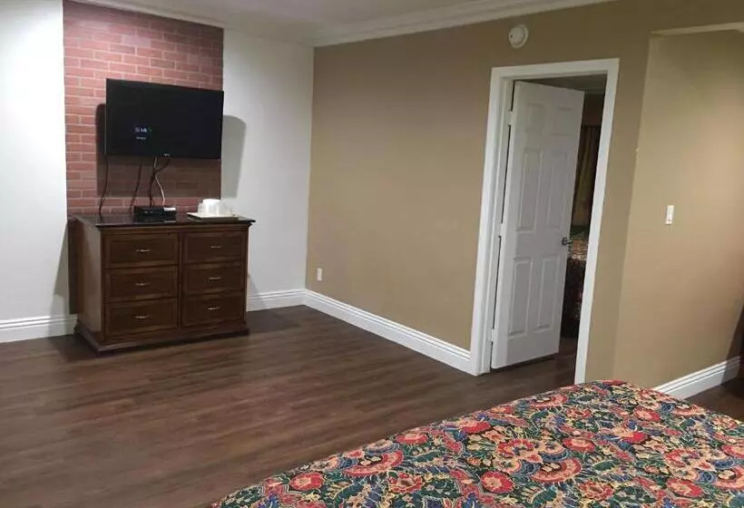 فندق على الطريق American Inn & Suites Lax