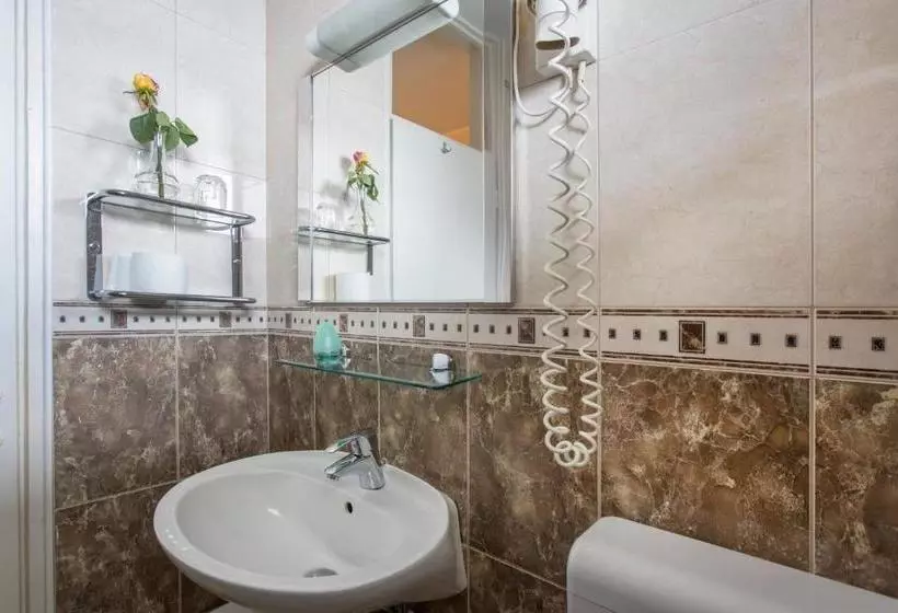 Hotel Alma & Castle Hrib