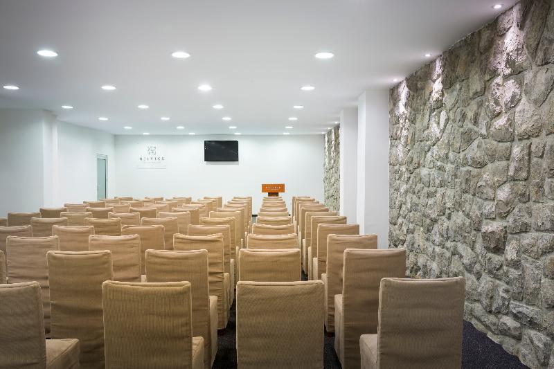 בית מלון כפרי Beli Kamik I