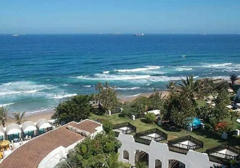 هتل Cabana Beach Resort