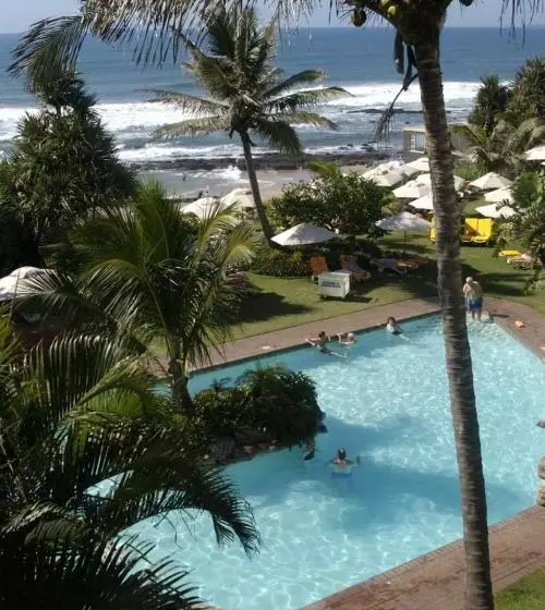 هتل Cabana Beach Resort