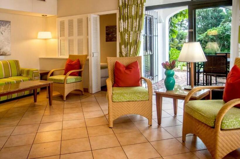 Hotel Cabana Beach Resort