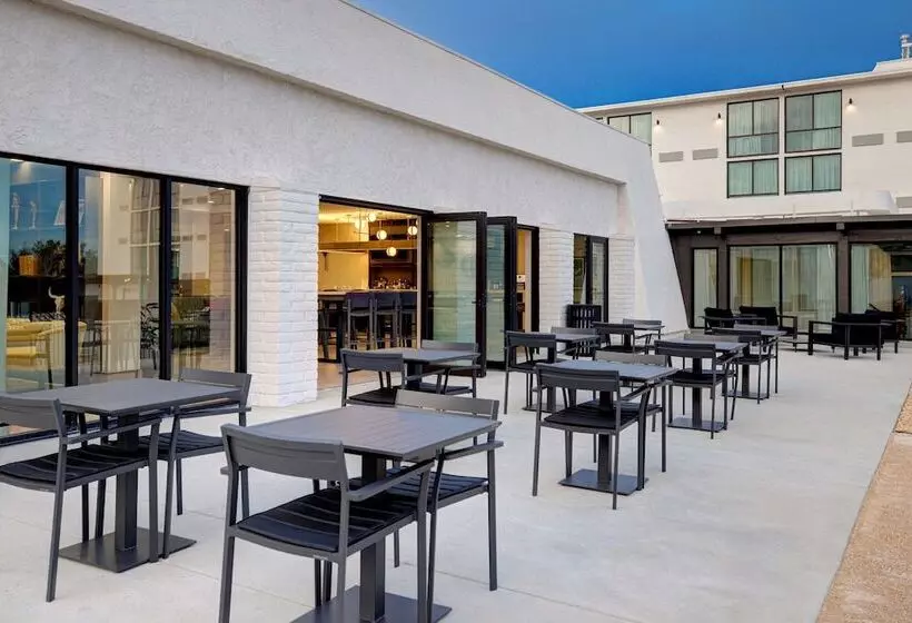 בית מלון כפרי Doubletree By Hilton Palmdale, Ca