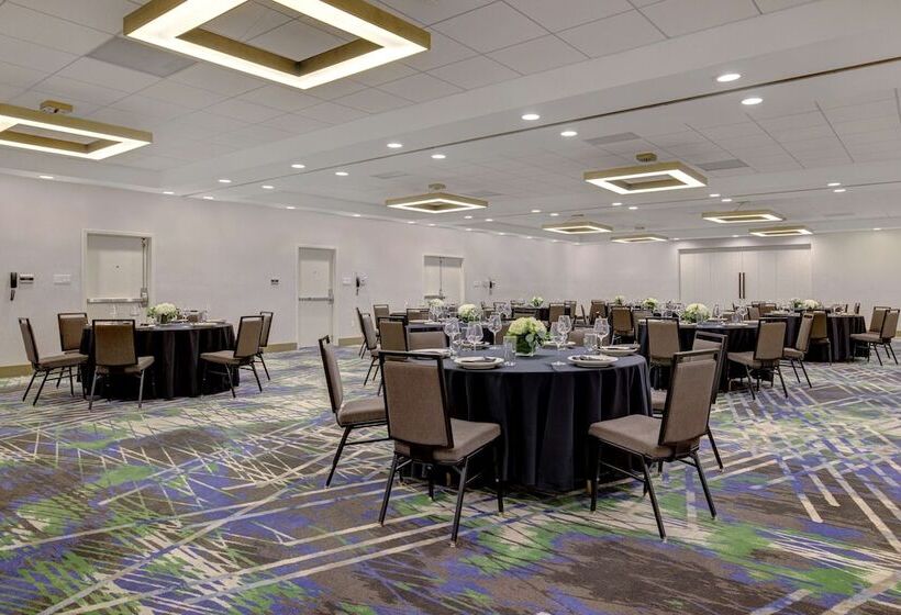 هتل Doubletree By Hilton Palmdale, Ca