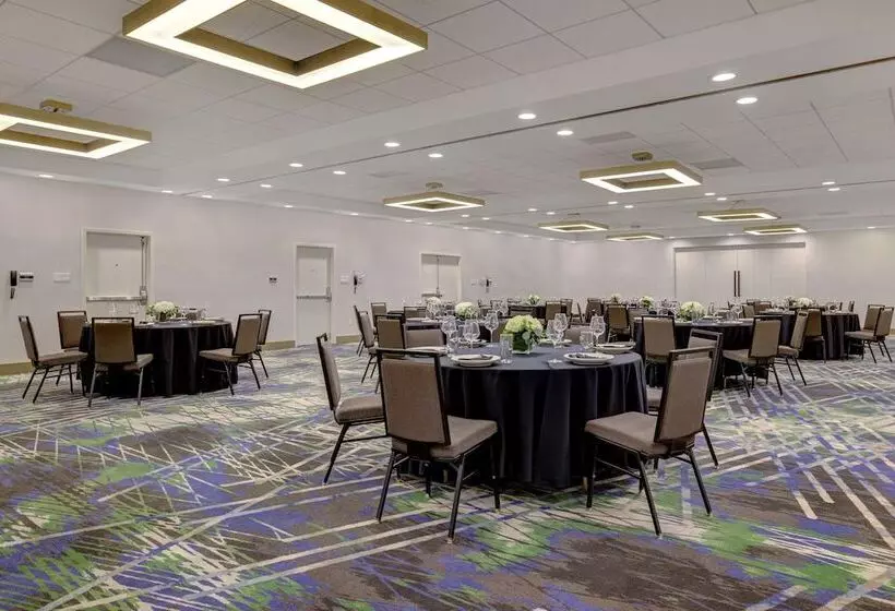 בית מלון כפרי Doubletree By Hilton Palmdale, Ca