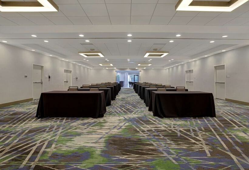 هتل Doubletree By Hilton Palmdale, Ca