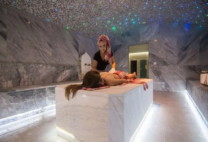 Grand Hotel Neum Wellness & Spa