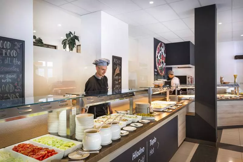 هتل Istra  Liburnia