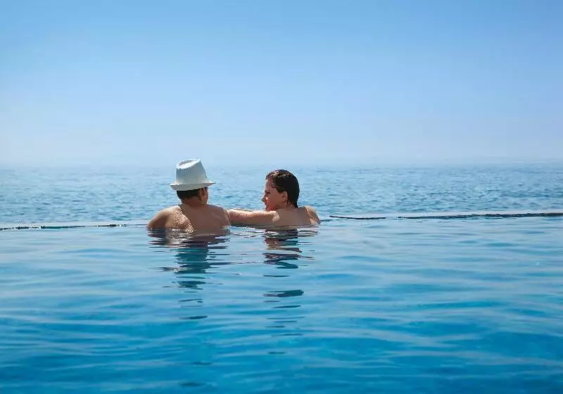 هتل Istra  Liburnia