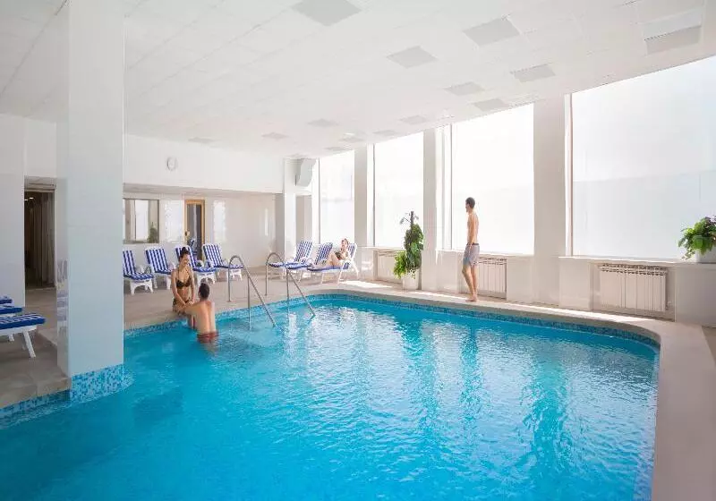 هتل Istra  Liburnia