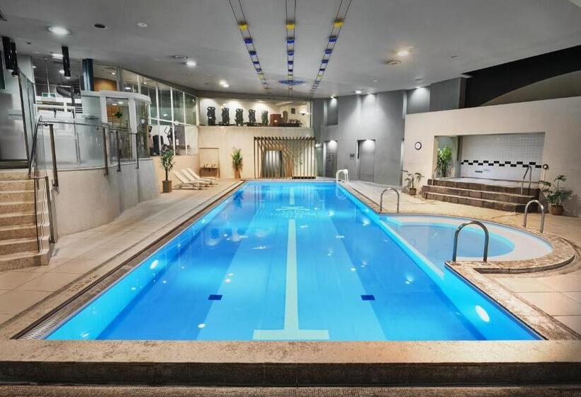 בית מלון כפרי New Otani Tokyo The Main